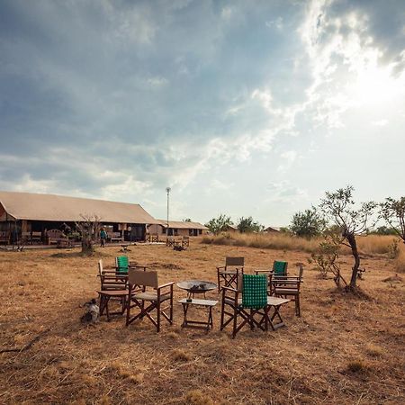 Gnu Mara River Camp Серенгеті Екстер'єр фото