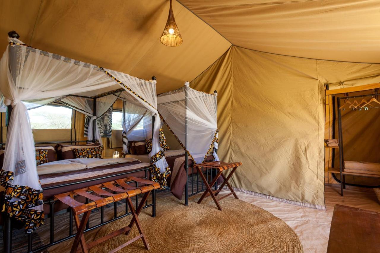 Gnu Mara River Camp Серенгеті Екстер'єр фото
