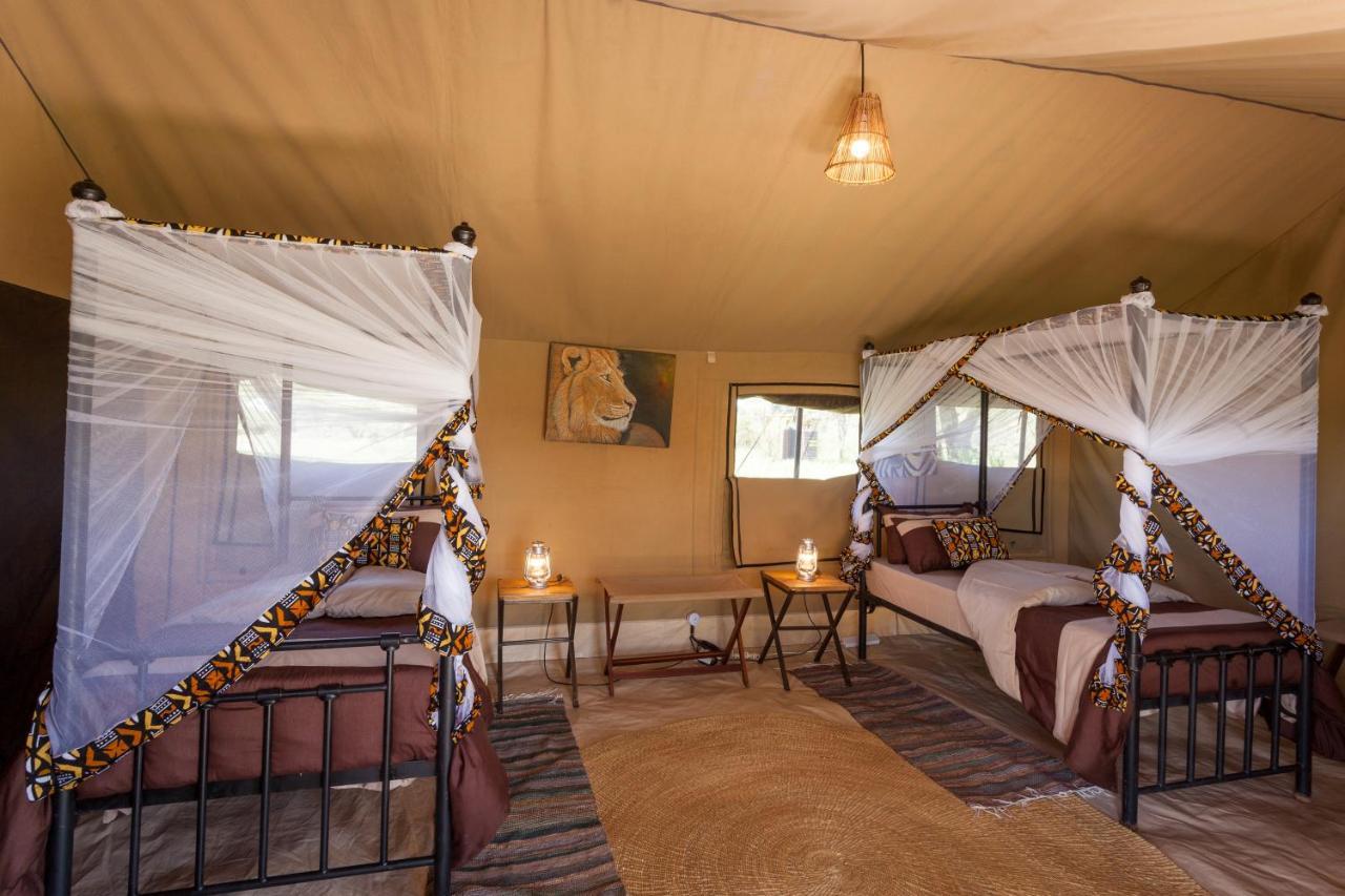 Gnu Mara River Camp Серенгеті Екстер'єр фото